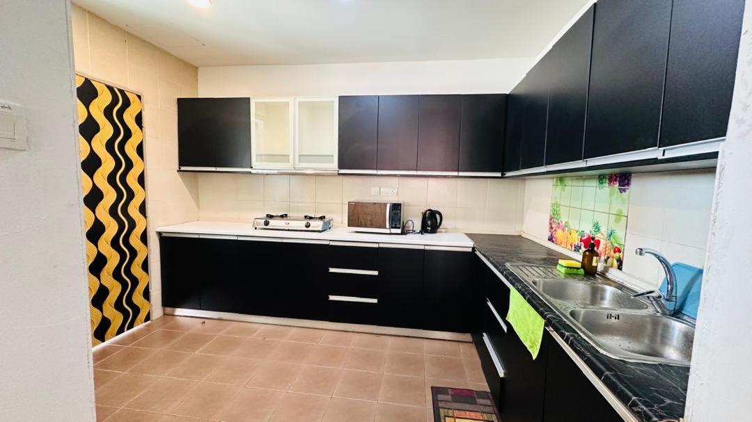 Taragon Service Apartment Kuala Lumpur Esterno foto